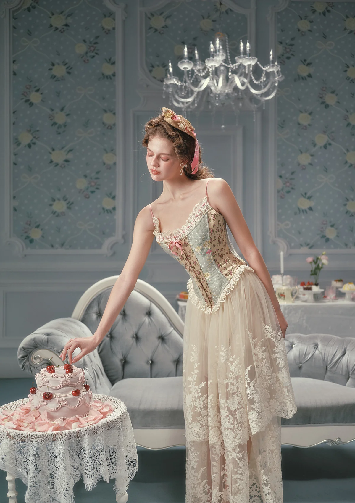 Classic Queen Corset - Image 10