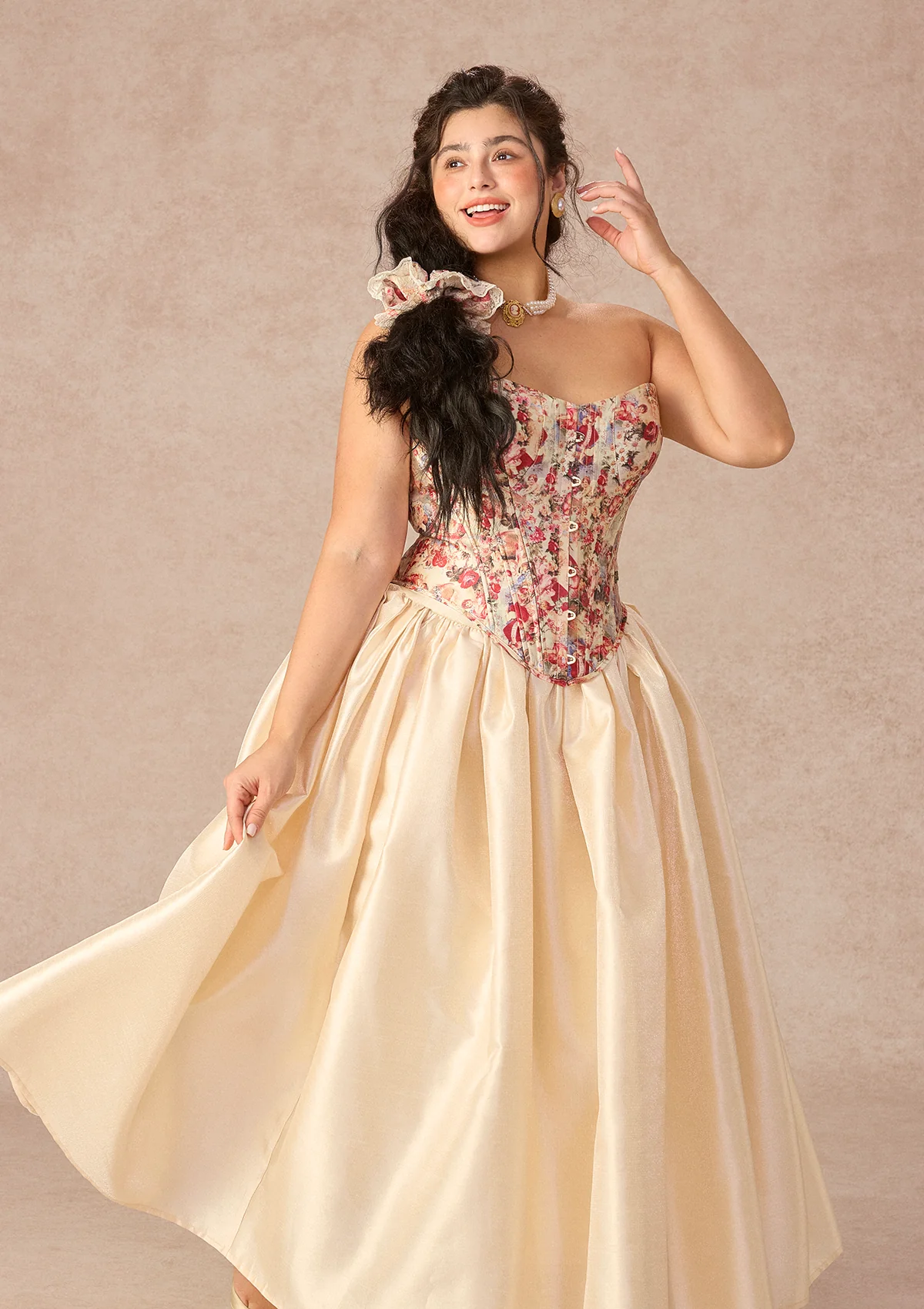 Curve&Plus Fallen Eros Corset - Image 6