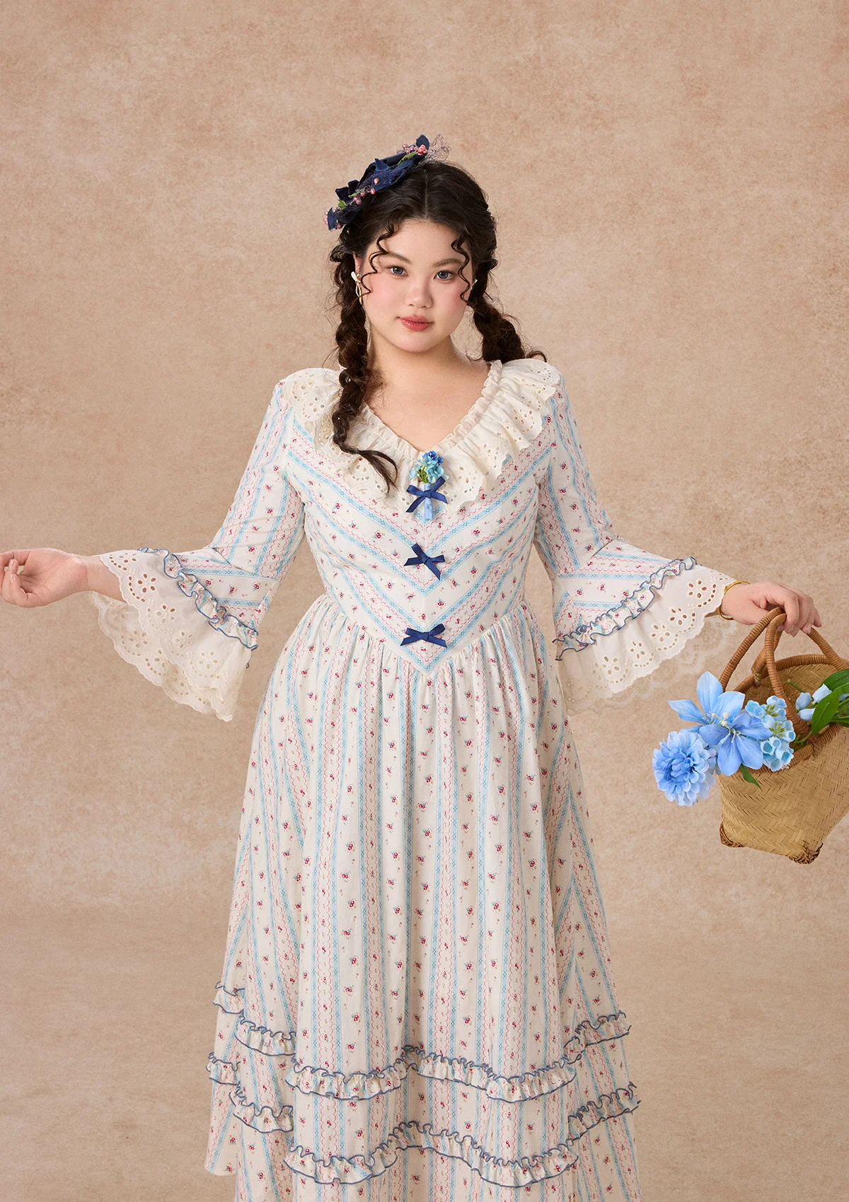 Curve & Plus Morning Versailles Dress - Image 3