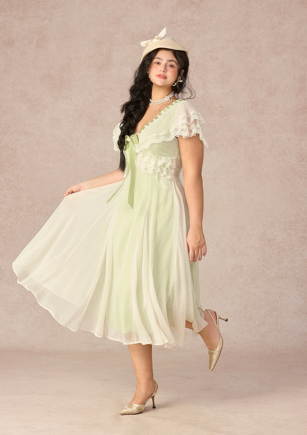 Curve&Plus Spring Outing Dress - Image 9