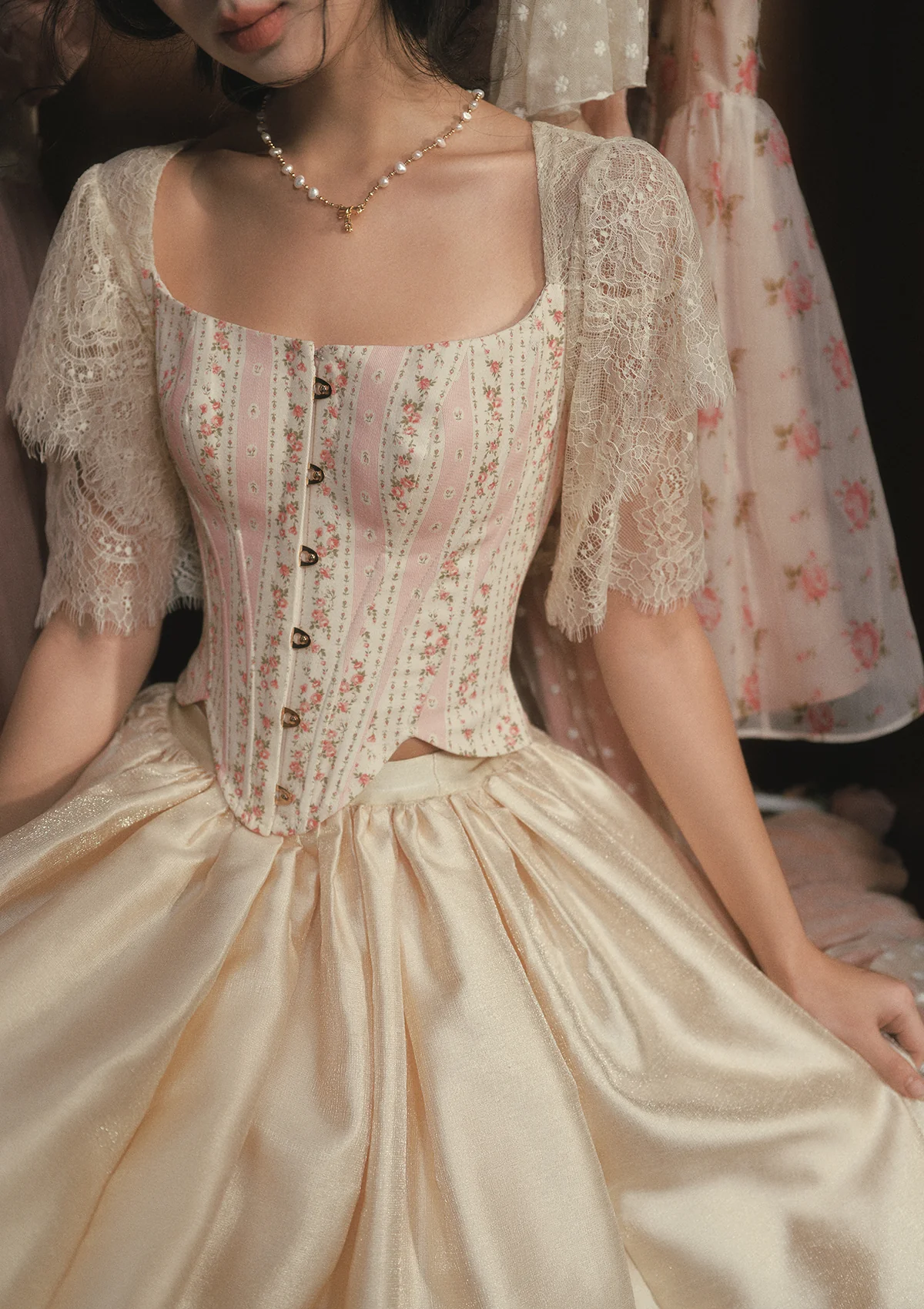 Honey Symphony Corset - Image 4