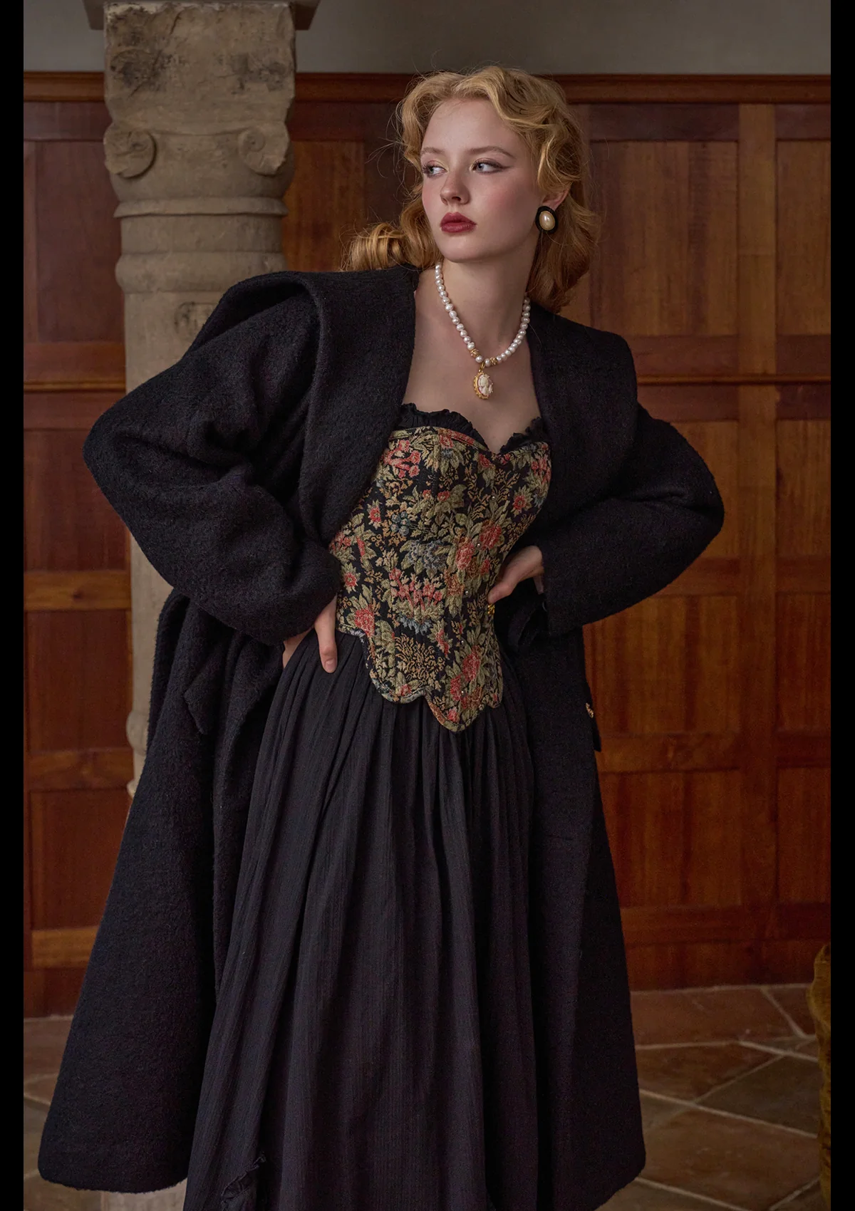 Flower & Mirror Corset - Image 6