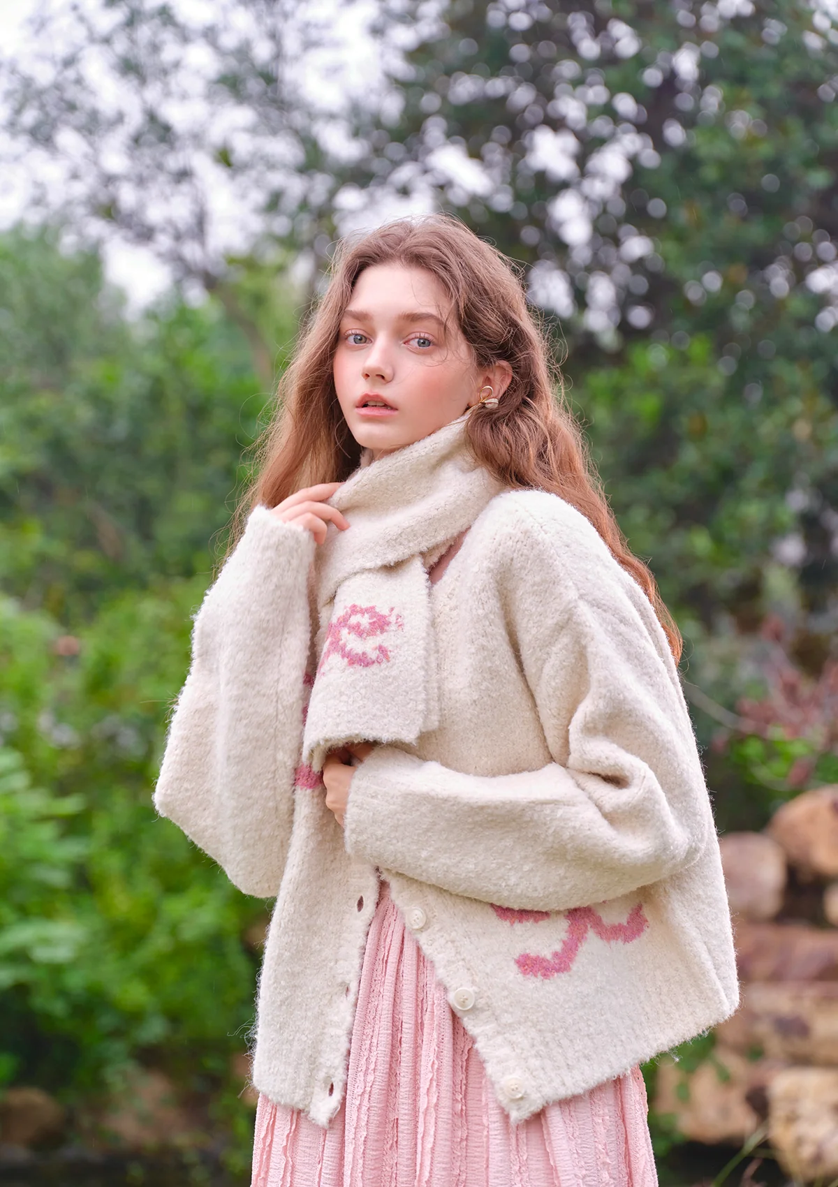 Strawberry Young Sister Knit Cardigan - Image 7